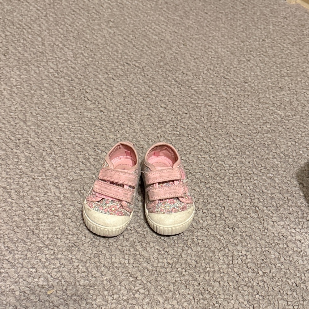 Girl Shoes
